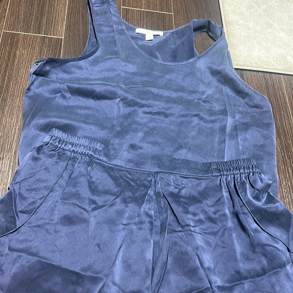 NWOT lunya navy tank top and shorts set! Washable silk - Picture 4 of 4